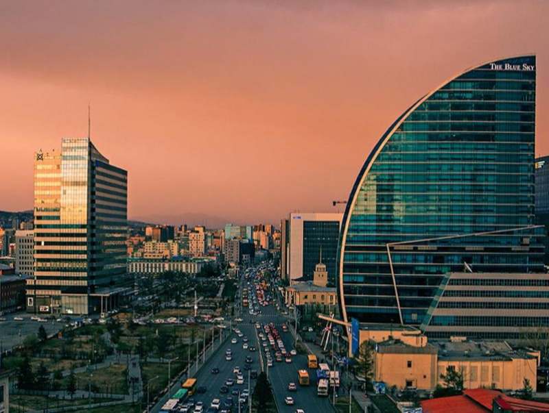 Улаанбаатарт өдөртөө 24 хэм дулаан